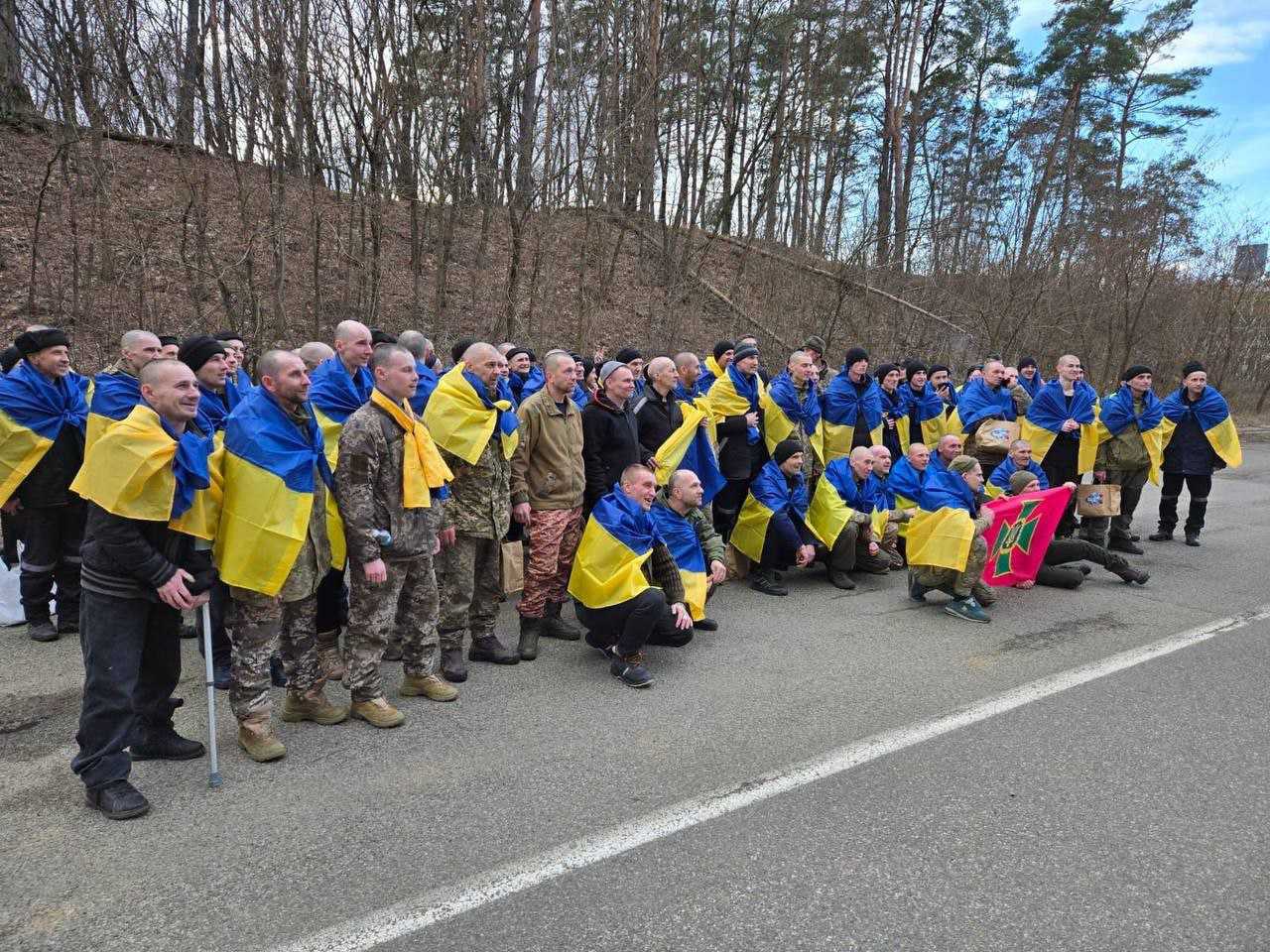 З полону повернулися два наших земляки!
