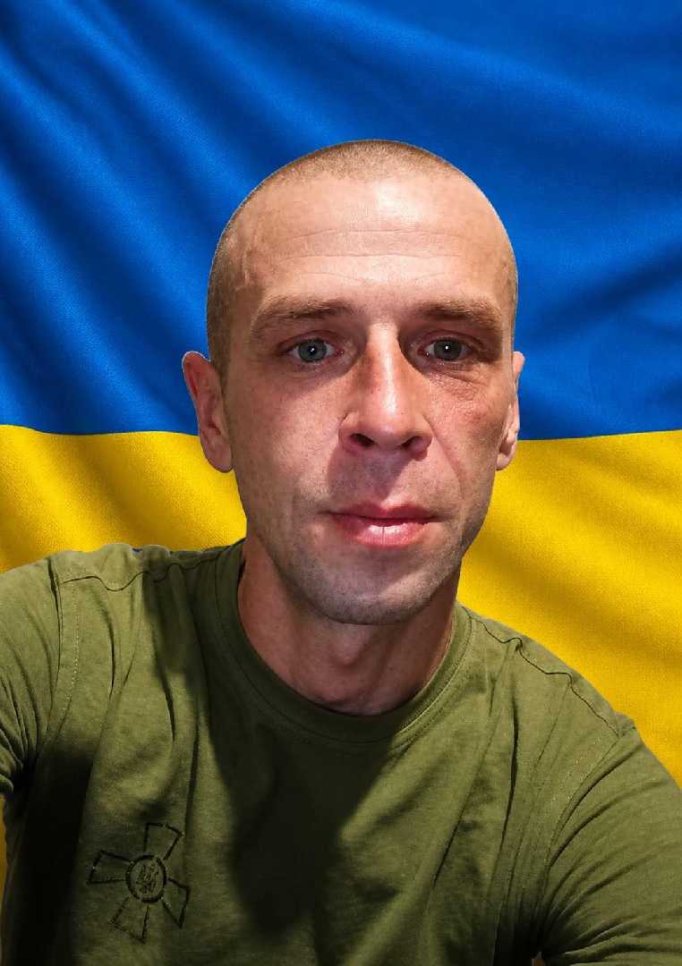 Завтра, 6 травня, «на щиті» до рідної громади повертається Воїн Денис Краснов.