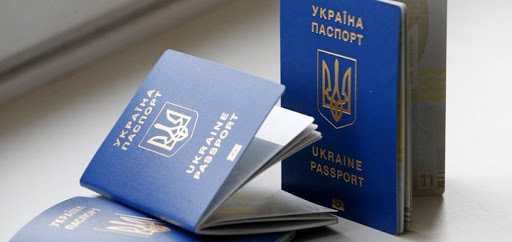 Червоноградський відділ міграційної служба призупинив прийом громадян